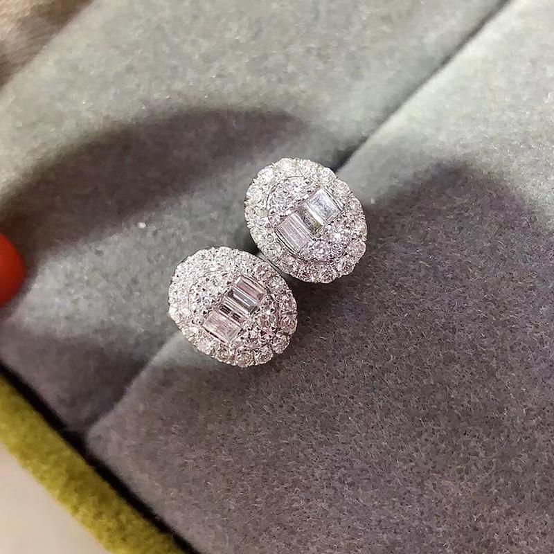 Huitan Chic Oval-shaped Stud Earrings for Women Shiny Crystal Cubic Zirconia Stone Fashion Versatile Girls Ear Piercing Jewelry