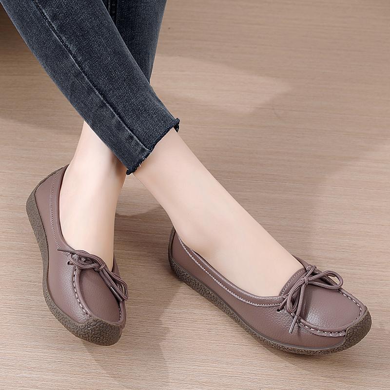 Women's Loafers Leather Driving Moccasins Comfort Flats Casual Slip On Walking Minimalist Shoes for Mother