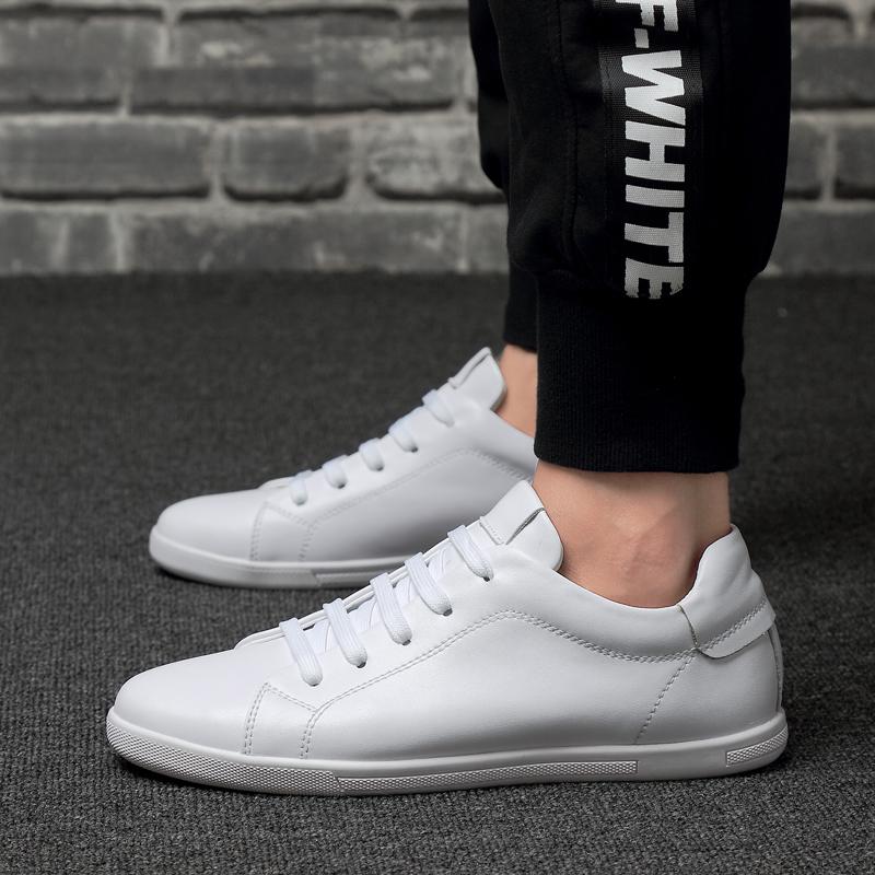 Fashion Outdoor Casual Men's Lace-Up Sports Shoe Comfortable And Classic Low-Top Flat Shoe Versatile Durable And Anti-Slip Walking Shoes