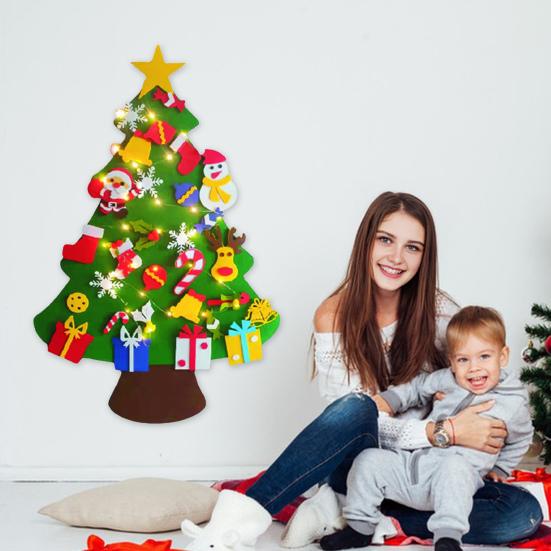 DIY Felt Christmas Tree Set for Kids Toddlers Wall Hanging Christmas Tree Craft Kits with 30 Ornaments And Light for Xmas Party Supplies