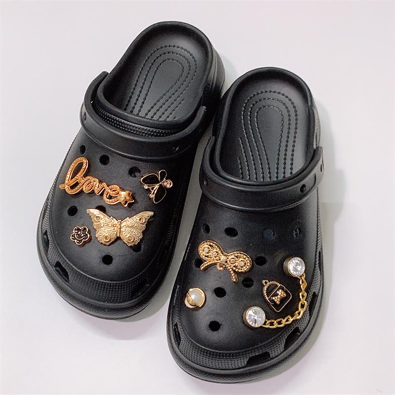 Обувь с отверстиями DIY аксессуары обувная пряжка золотая бабочка любовное письмо цепочка обувной цветок обувная пряжка аксессуары украшение