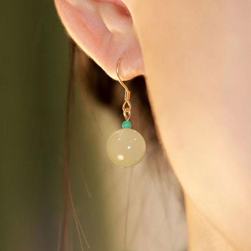 Серьги Shengsheng Slow Hetian Jade — это маленькие и универсальные серьги, нишевый дизайн, элитный стиль, древний стиль