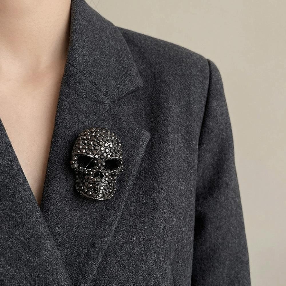 Zinc Zinc Zinc Alloy Retro Skull Pin Punk Style Gothic Skull Badge Lapel Pin Halloween Skeleton Brooch Men