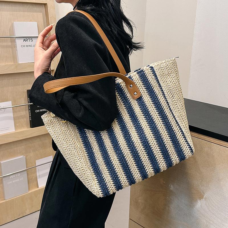 Striped Straw Shoulder Bag for Women Beach Bag Holidays Shopping Casual Tote New Summer Design