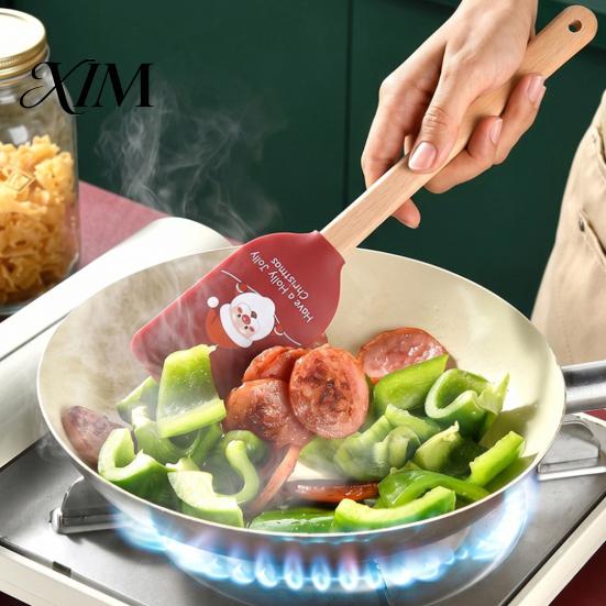 Butter Spreading Scraper Silicone Spatula with Wooden Handle, Christmas Tree/Snowman/Santa Claus/Elk Pattern Baking Accessories for Home Decor,