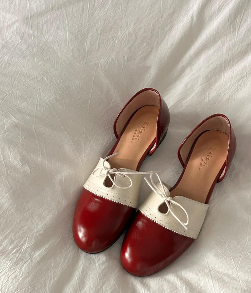 Модные туфли из искусственной кожи в ретро британском стиле, маленькие кожаные туфли броги на шнуровке, женские сандалии на круглом каблуке, одинарные туфли, женские туфли-лодочки