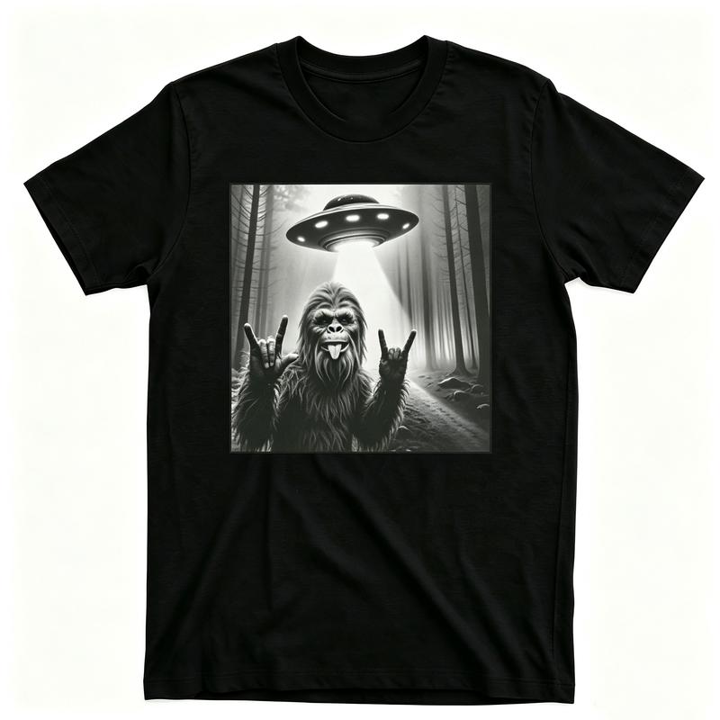 Bigfoot Ufo Selfie Shirt Alien Spaceship Sasquatch Cryptid Fun Graphic Tee Vintage Graphic Short Sleeve Halloween Party Tops