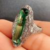 Luxury Female Vintage Green Stone Emerald Rings Gorgeous Accessories Noble Lady Chic Gift Valentine's Day Birthday Bridal Wedding Ring