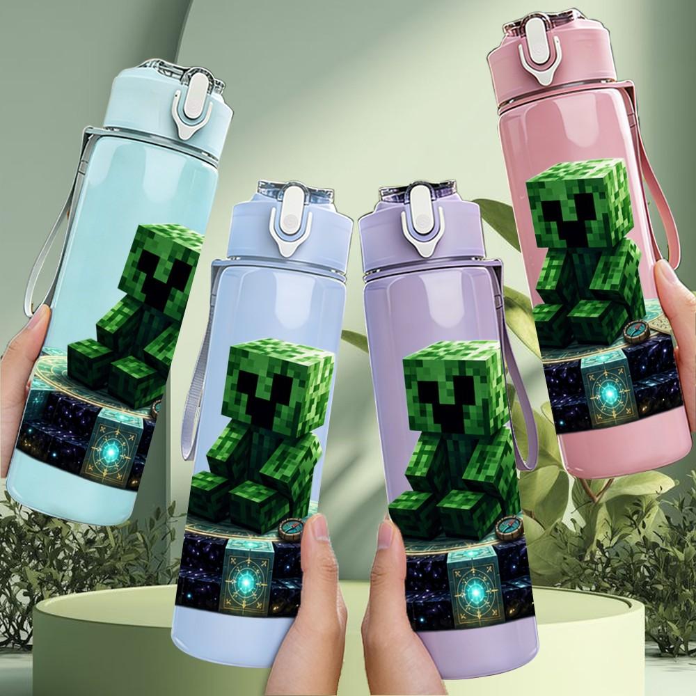 1PC Dark Green Block Game Statue 750ml Color Plastic Sports Water Bottle Leakproof Flip Straw Lid Suitable for Sports Office Home Use