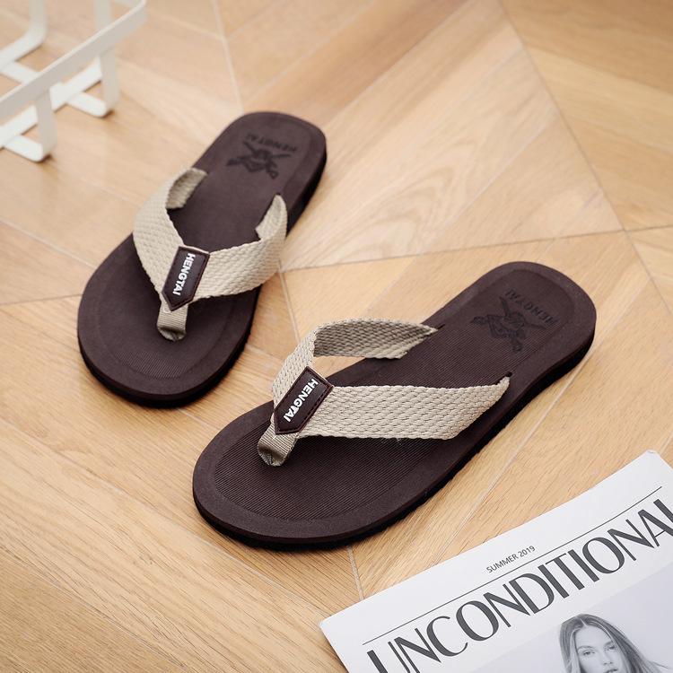 Новые нескользящие пляжные сандалии, модные повседневные тапочки больших размеров, мужские летние шлепанцы с рисунком оленя в елочку, мужские