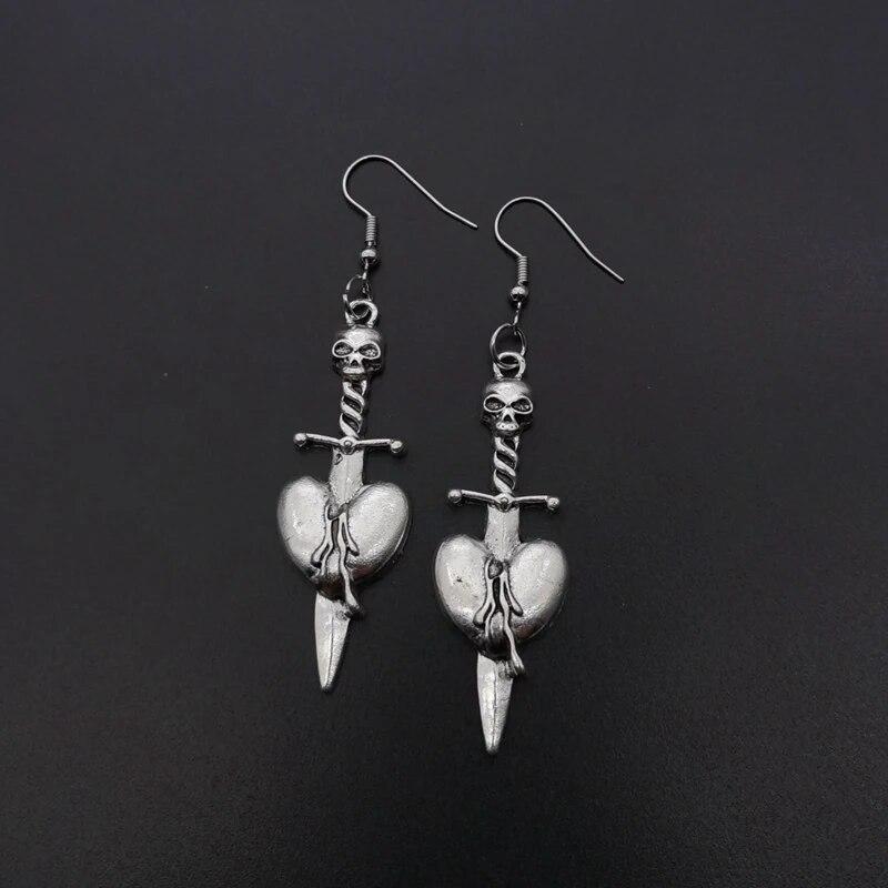 Металлические серьги-подвески в стиле панк-хип-хоп с бабочкой, черепом и цветком для мужчин и женщин, модные серьги в виде рок-креста, меча, сердца и пламени, ювелирные изделия
