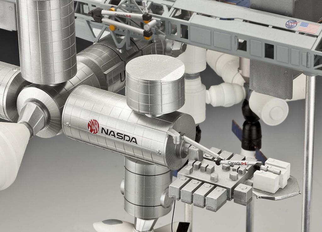 Немецкий Revell МКС Международная космическая станция R04841 Пластиковая модель 1/144