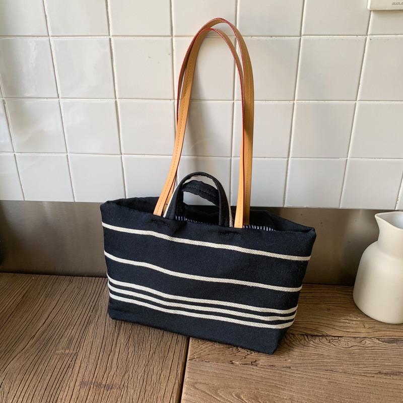 Minimalist Women Canvas Large Capacity Summer Fashion Casual For Daily Commuting