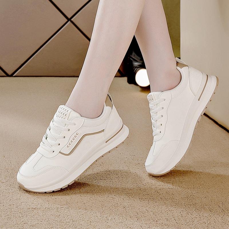 Large Size Sports Shoes Women's Soft-soled Travel Shoes New Spring and Autumn Versatile Little White Shoes Lightweight Casual Running Shoes