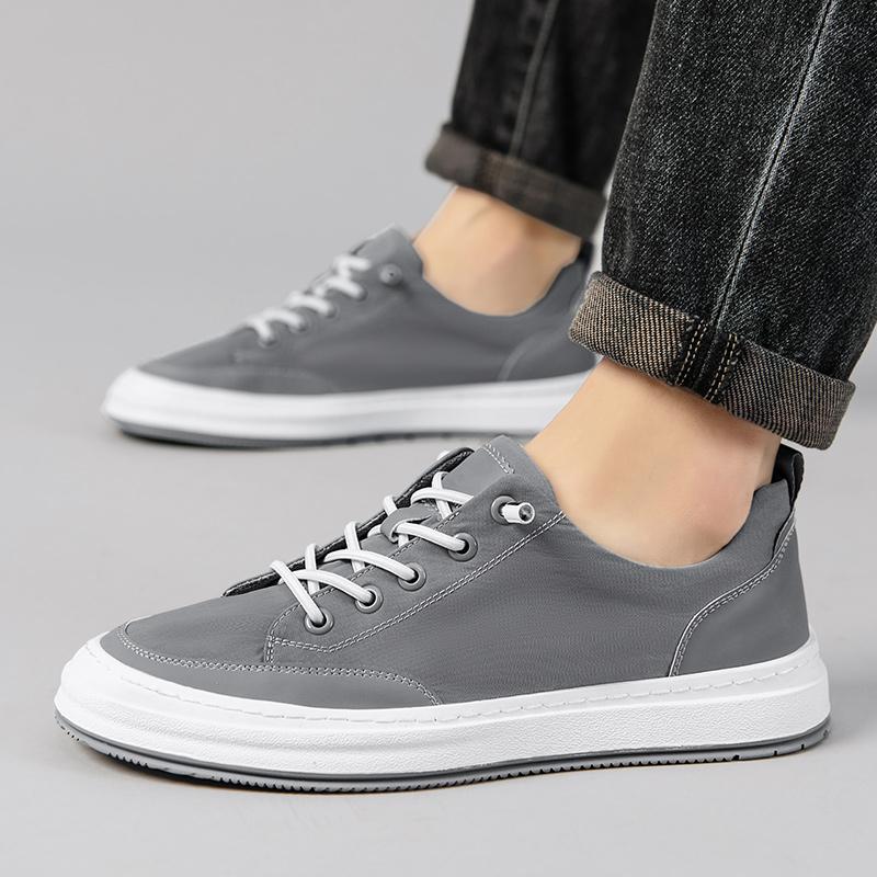 2024 Новые модные брендовые мужские однотонные кроссовки на шнуровке для отдыха на открытом воздухе, удобные повседневные туфли на плоской подошве, мужские черные кроссовки для скейтбординга