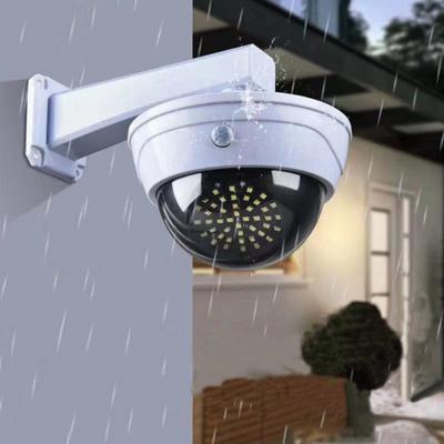 Наружные солнечные фонари Анти-вор IP66 Водонепроницаемый энергосберегающий манекен камера Двор Сад Датчик движения