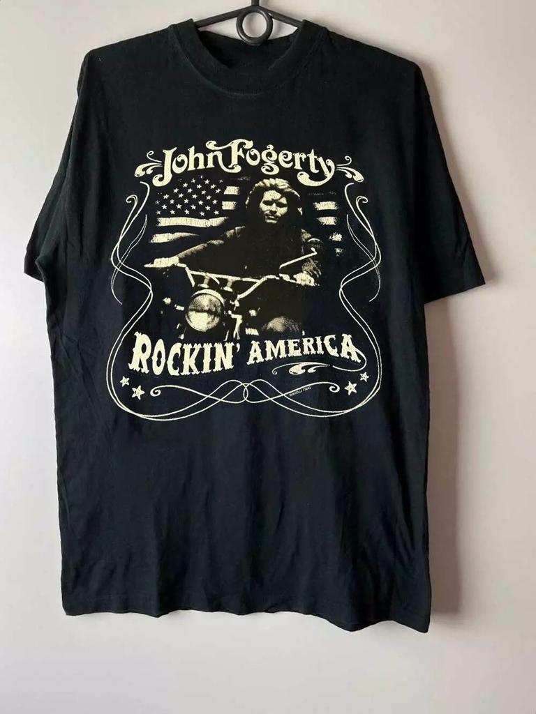 Унисекс Футболка John Fogerty Rockin' America Хлопок Полный Размер от S до 5XL