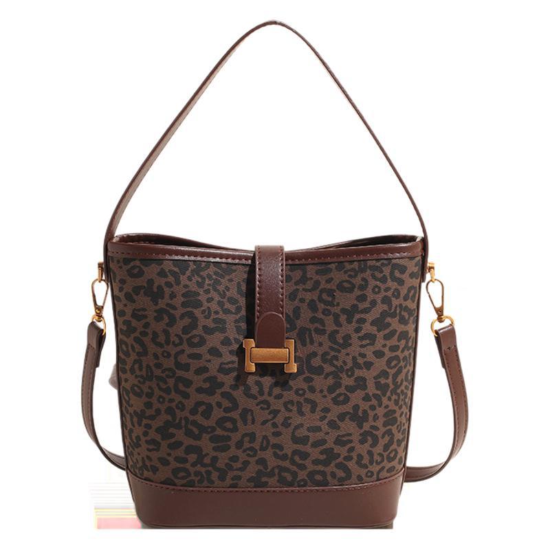 Niche Retro Matte Soft Leather Bucket Bag Women's Bag New High-end Versatile Small Bag Portable Shoulder Messenger Bag