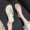 Pearl Clip-on Flip-flops Women's Summer Wear Flat-bottomed Soft-soled Tourism Seaside Beach Slippers 2025 New Sandals