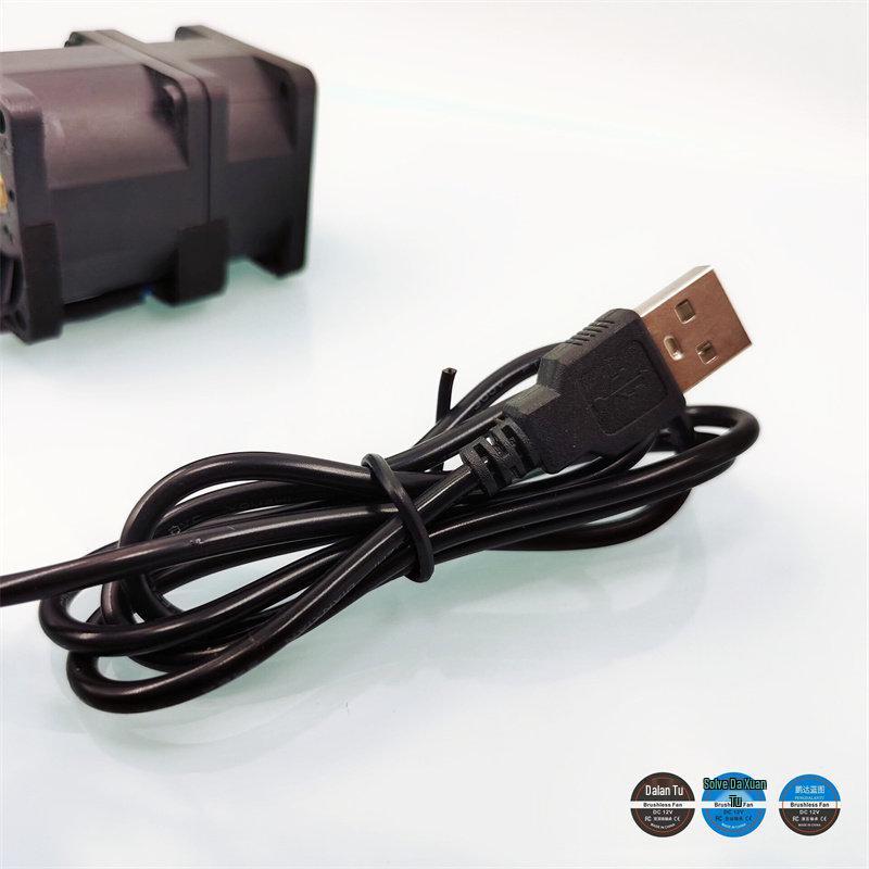 Совершенно новый 40-мм 12-вольтный двойной USB-вентилятор охлаждения сервера - 40560000 об/мин