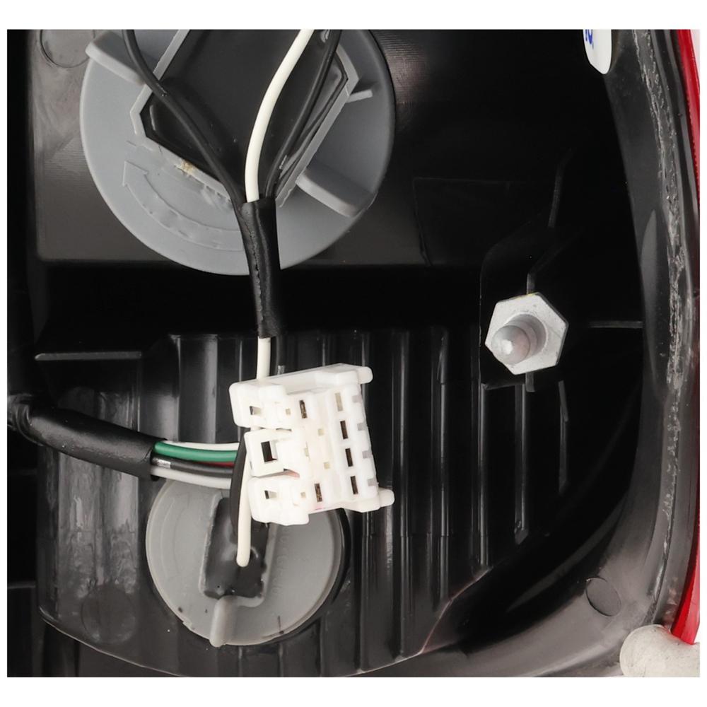 Pair Tail Light Lamp Assembly For 2013-2021 Nissan NV200 Left And Right Side With Bulb