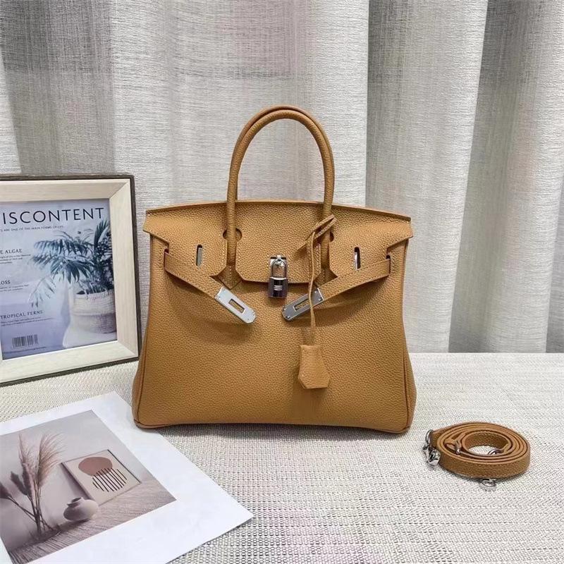 Сумка через плечо из коровьей кожи Togo с узором личи – Kelly Commuter Женская мода 2024