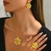 Европейский и американский стиль легкой роскоши Женский набор ожерелья и серег Геометрическое инкрустированное цветными бриллиантами открытое кольцо Винтажные украшения для женщин