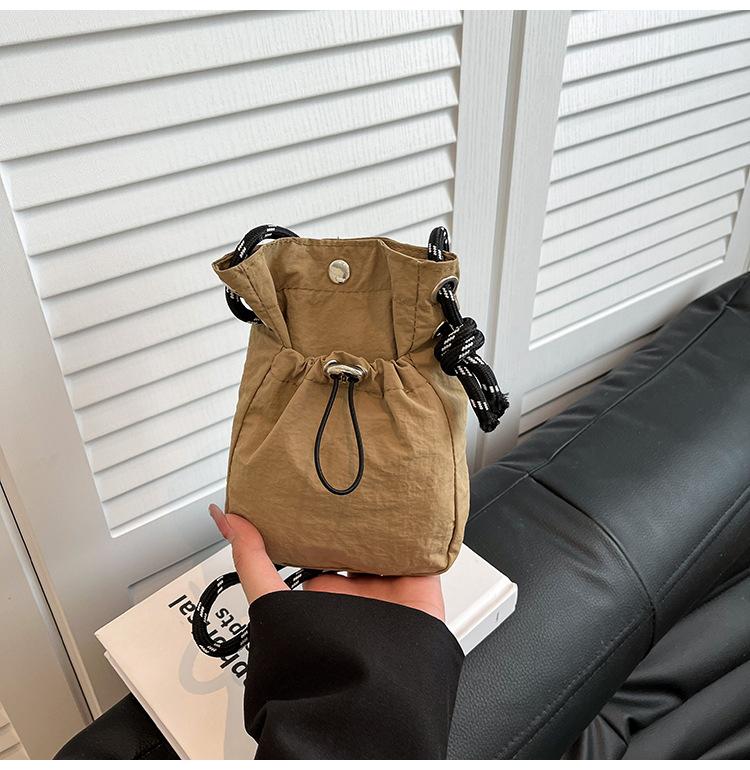Холщовая сумка женская летняя новая модная нишевого дизайна сумка-мессенджер популярная сумка-ведро