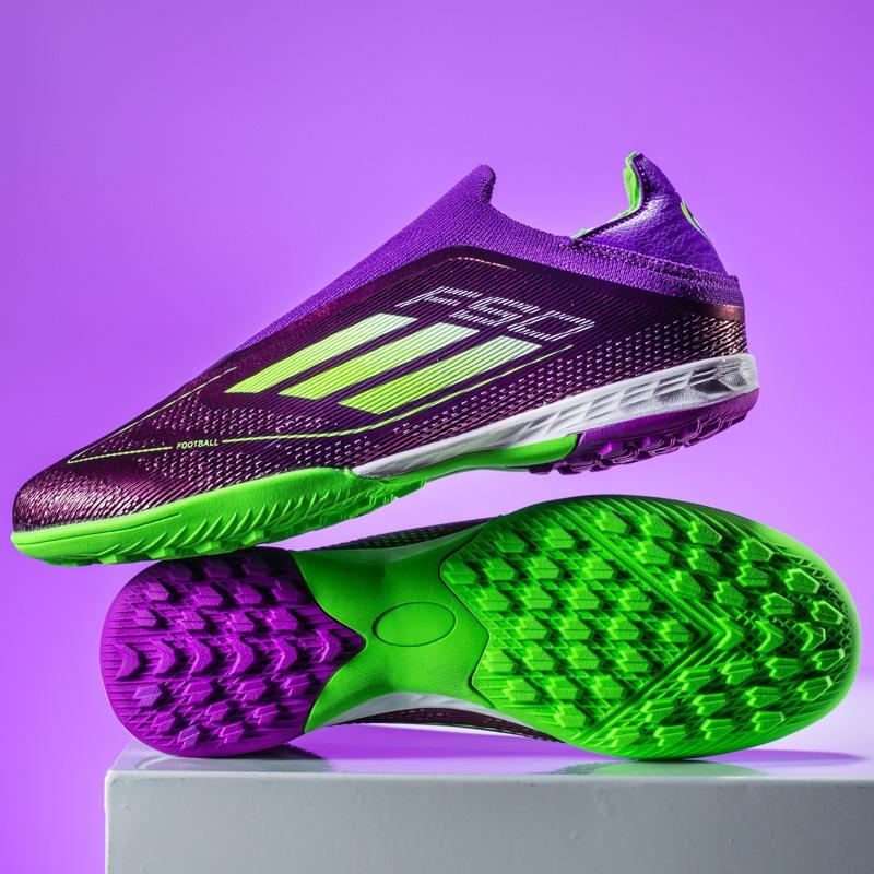 Профессиональные юношеские футбольные бутсы, подходящие как для мальчиков, так и для девочек, с короткими и длинными шипами для различных игровых поверхностей.