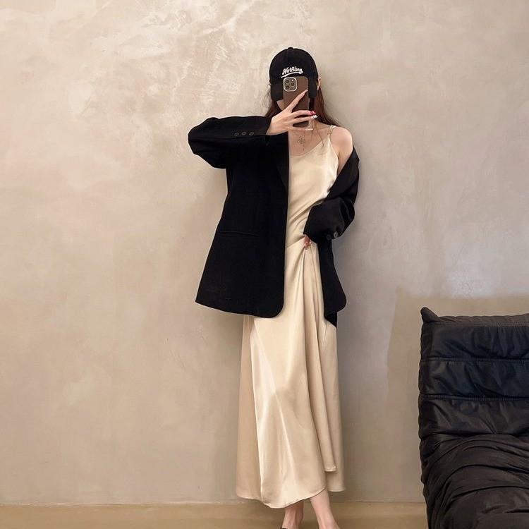 С полутапочками-мешками на плоской подошве 2025 года, женщины носят модные тапочки весной и летом, нежные туфли Мэри Джейн и юбки