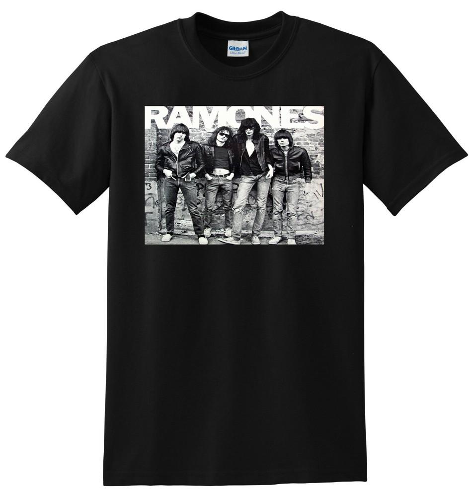ФУТБОЛКА THE RAMONES с обложкой винилового CD 'Ramones' МАЛЕНЬКИЙ СРЕДНИЙ БОЛЬШОЙ XL Унисекс Футболка