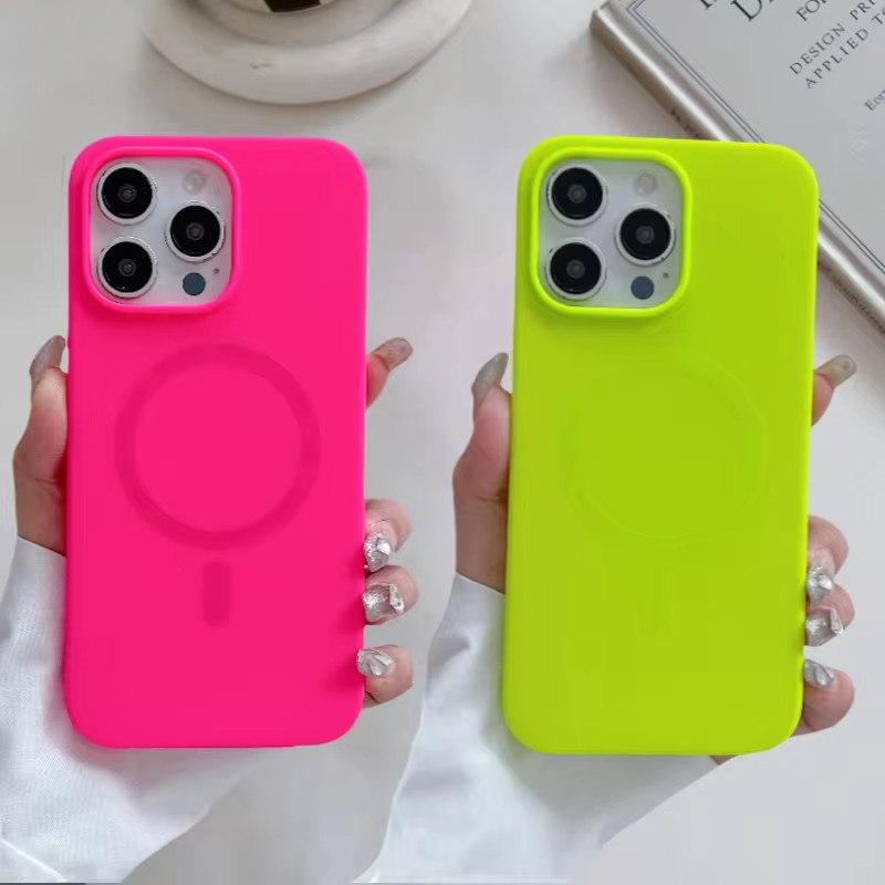 Роскошный яркий флуоресцентный жидкий силиконовый магнитный чехол Magsafe для iPhone 16 15 14 13 12 Pro Max Plus с функцией беспроводной зарядки