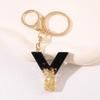 Черный брелок с инициалом для женщин – Брелок с подвеской в виде буквы в подарок