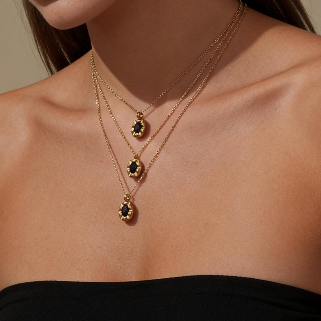 French Retro Engraved Black Agate Necklace Gentle Light Luxury Titanium Steel Necklace Does Not Fade Women'S