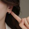 Женские нишевые высококлассные минималистичные серьги