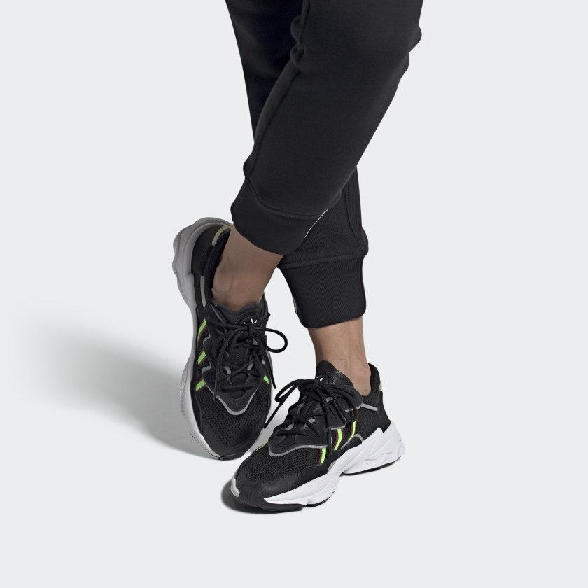 (WMNS) adidas Ozweego 'Черный Солнечно-Зеленый' Женские EF0158