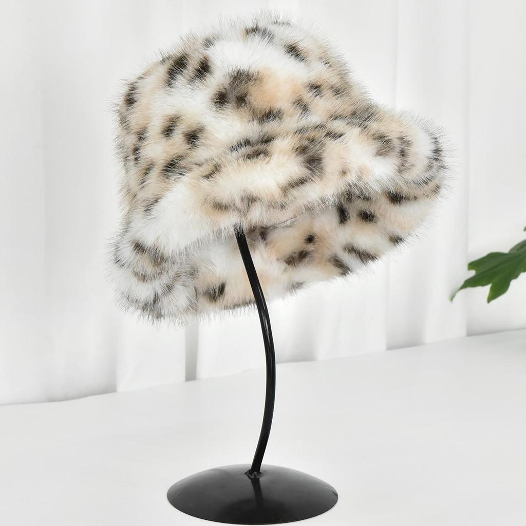 A European and American Style Fisherman Hat Imitating Mink Environmentally Friendly Fur Fisherman Hat for Women In Winter Spotted Patterns