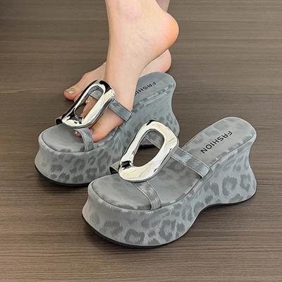 Модные женские тапочки на высоком каблуке, леопардовые туфли, модные женские сандалии для платья, лето 2025, дизайнерские шлепанцы, новые повседневные сандалии для женщин