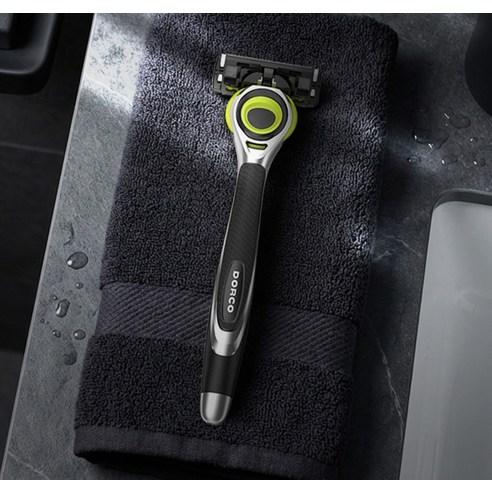 Dorco PACE 3D Motion 7-Blade Razor + 1 Replacement Blade, Pivoting Head, Smooth Close Shave, 1 Set
