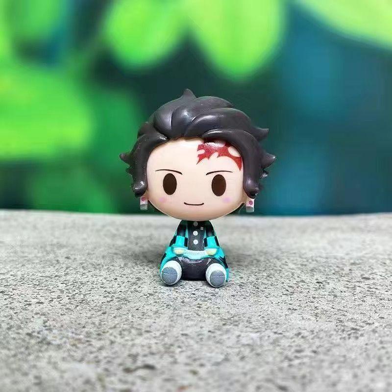 Аниме-фигурка/плюшевая игрушка «Убийца демонов Кимецу Но Яиба» версии Q Тандзиро, Незуко и Зеницу в качестве украшений для приборной панели автомобиля/украшений для рабочего стола в подарок