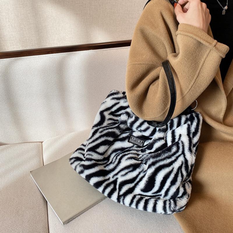Сумка-тоут для женщин с рисунком коровы, теплая, вместительная, из искусственного меха зебры, на осень и зиму, с ручкой сверху