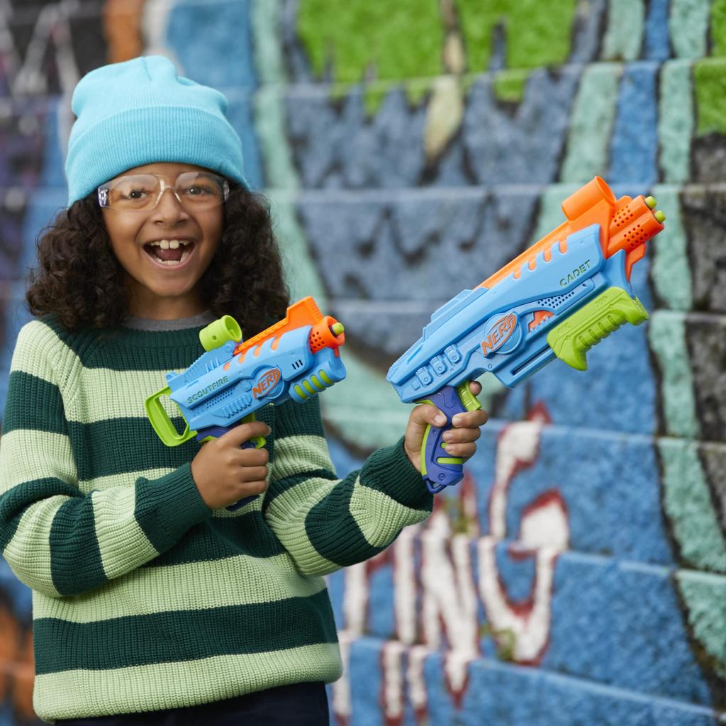 Hasbro Nerf Elite Ultimate Starter 2 вида из 15 Nerf Elite для активного отдыха от 6 лет и старше F6369 Оригинальный продукт JR. Набор, простые в использовании бластеры, дротики,