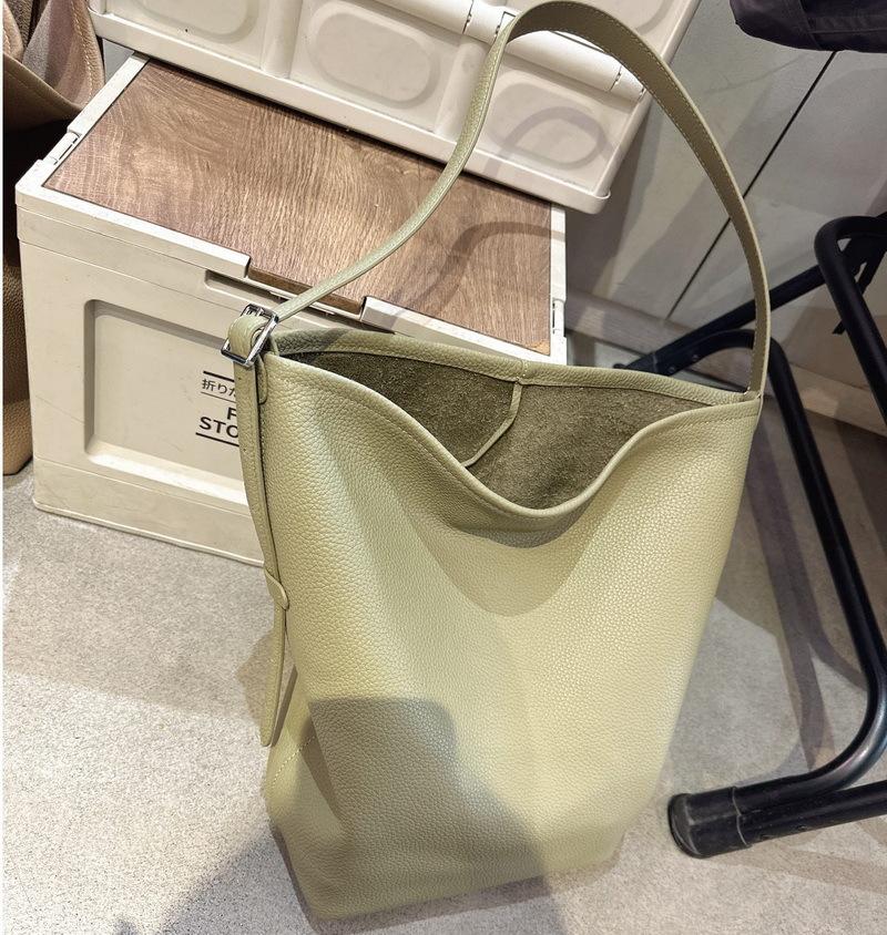 New genuine leather women's bag, top-grain cowhide bucket bag, hot-selling large-capacity vegetable basket tote bag