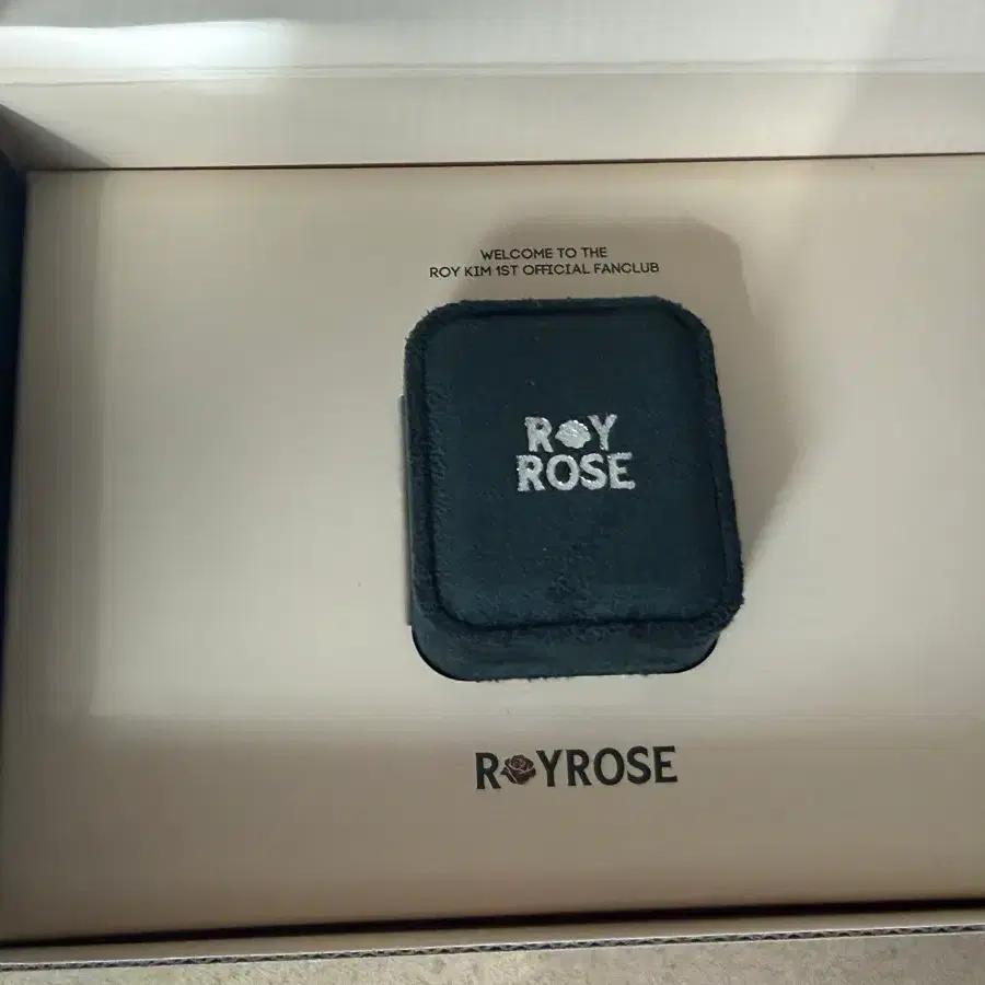Roy Kim Royrose 1st Fan Club Kit