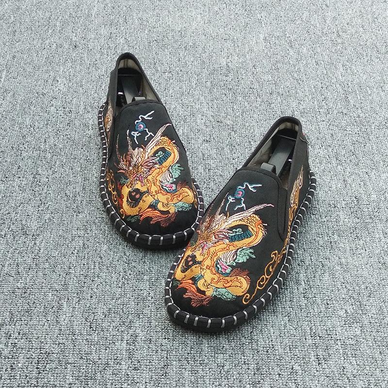 Embroidery Loafers Men Breathable Slip On Cloth Shoes  Lightweight Flat Shoes Men Leisure Sneaker