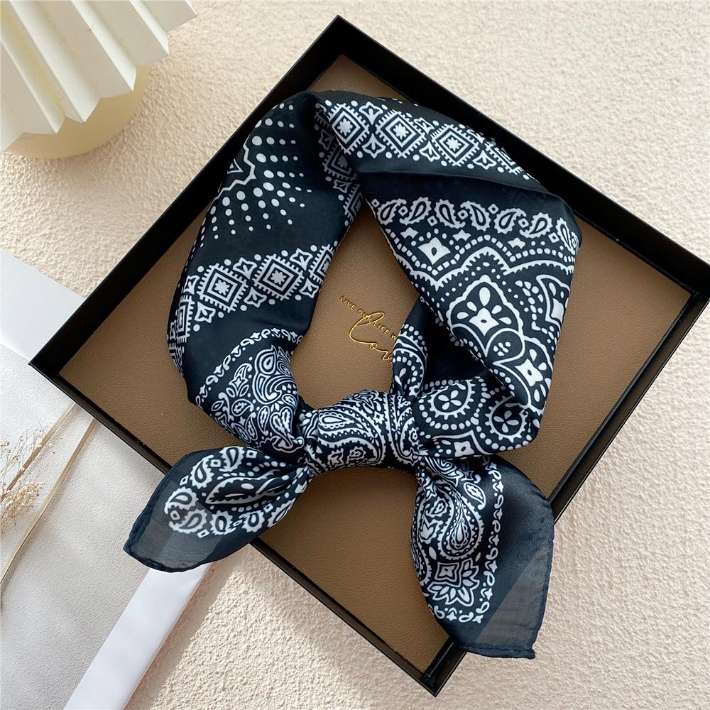 53CM Silk Scarf Small Square Scarf Versatile For Women Spring And Autumn Thin Design Fashionable And Stylish Decorative Scarf Professional Flight