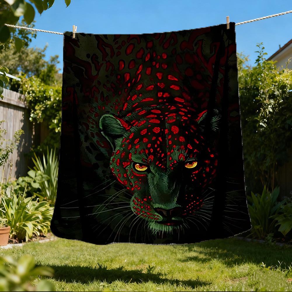 1pc Leopard Print Throw Blanket Polyester Fiber, Lightweight Flannel, Soft & Warm, All Season Use for Outdoor, Camping Digital Print