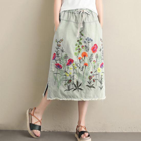 Женская юбка миди с эластичной резинкой на талии и вышитым цветочным узором. Джинсовая юбка с