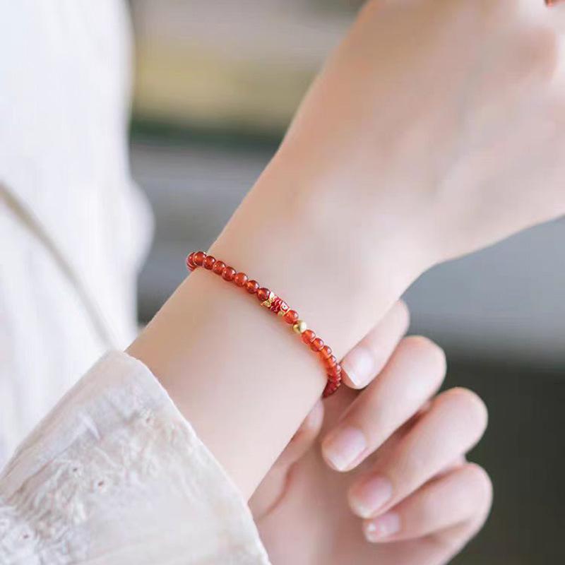 Элегантный браслет из красного агата 6А с красными хрустальными бусинами в виде карпов кои - модный стиль красного шнурка для девушек