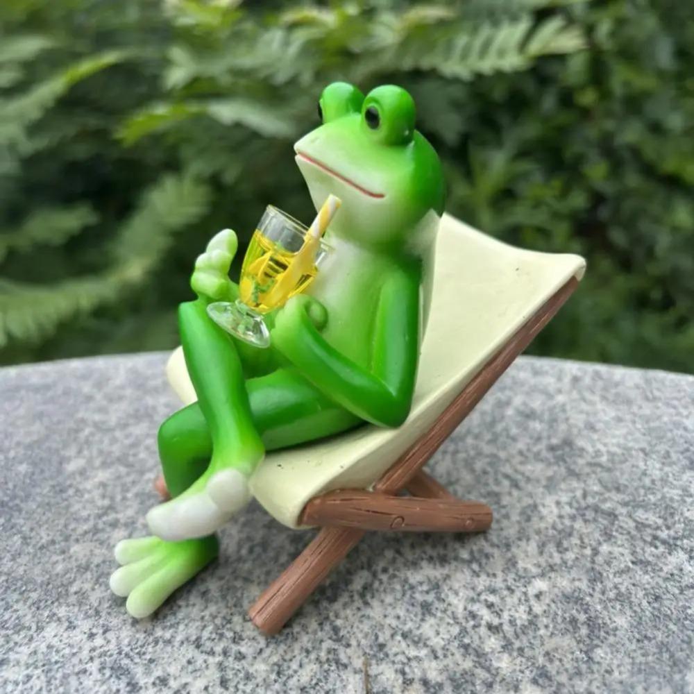 Resin Frog Sit Chair Sculpture Cute Frog Desktop Figurine Rocking Chair Frog Statue  Balcony Patio